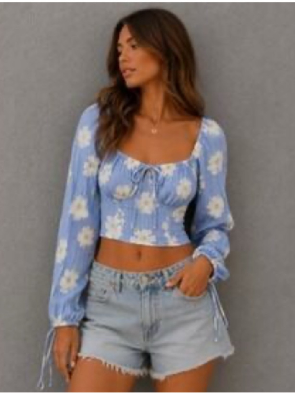 American Eagle Outfitters Blue & White Floral Blouse sweetheart neck corset crop